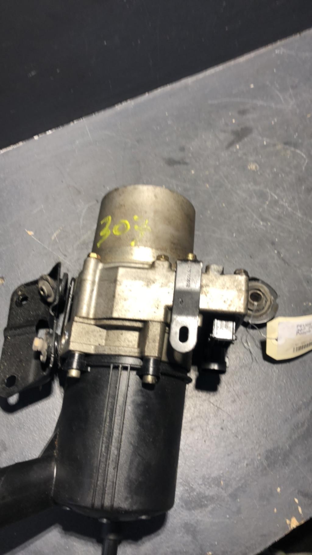 Pompe de direction PEUGEOT 307 PHASE 1 Diesel - 1