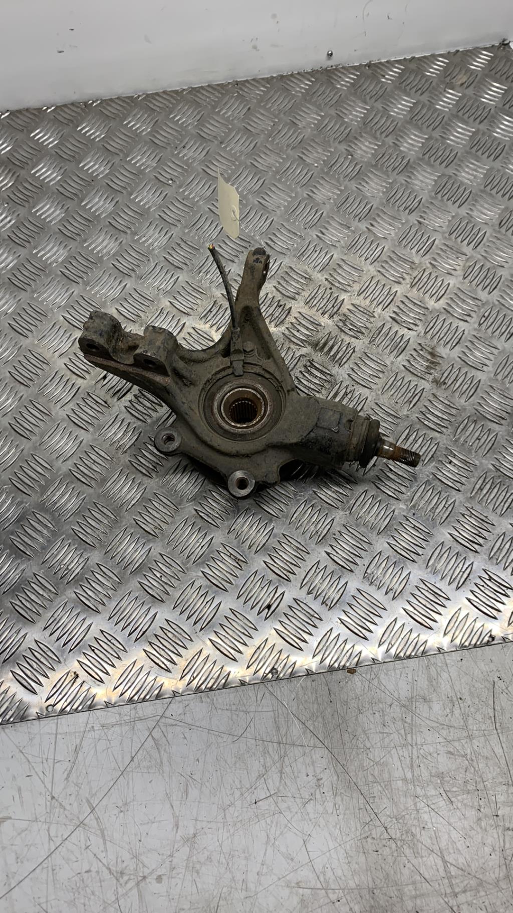 Fusee avant droit PEUGEOT 308 1 PHASE 1  - 1