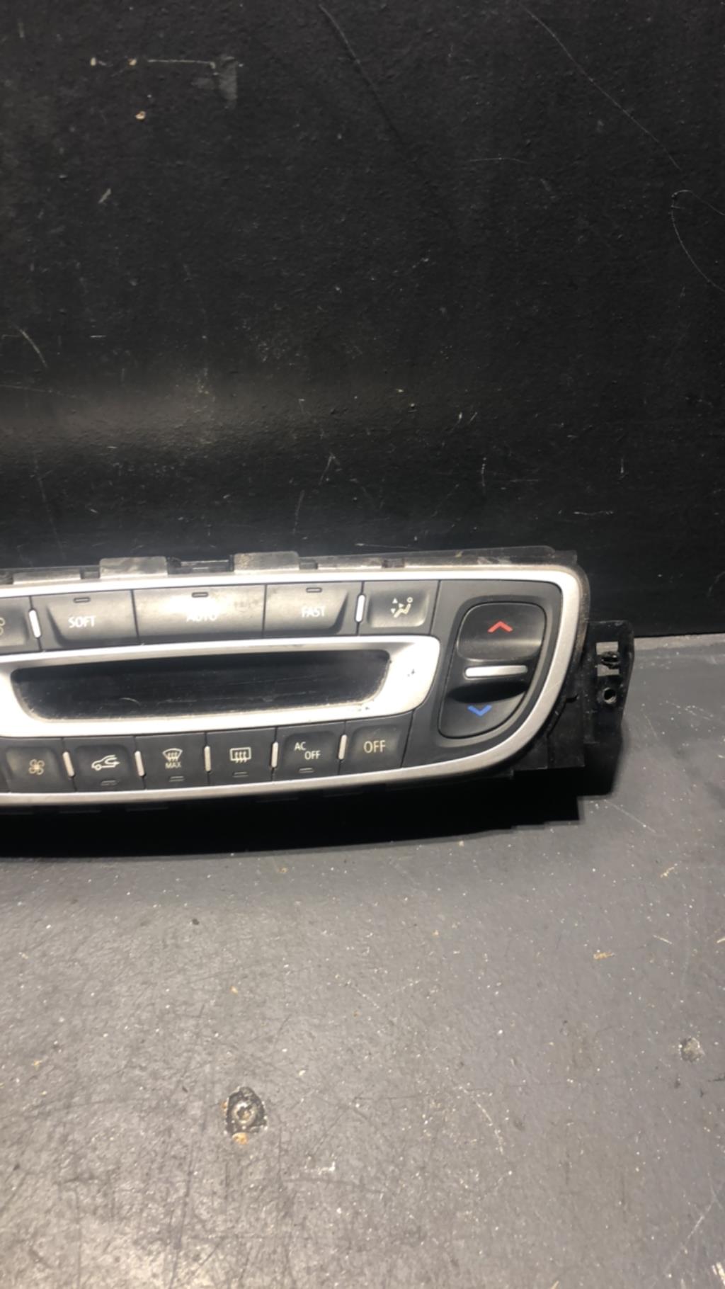 Commande chauffage RENAULT MEGANE 3 PHASE 1 Diesel - 1