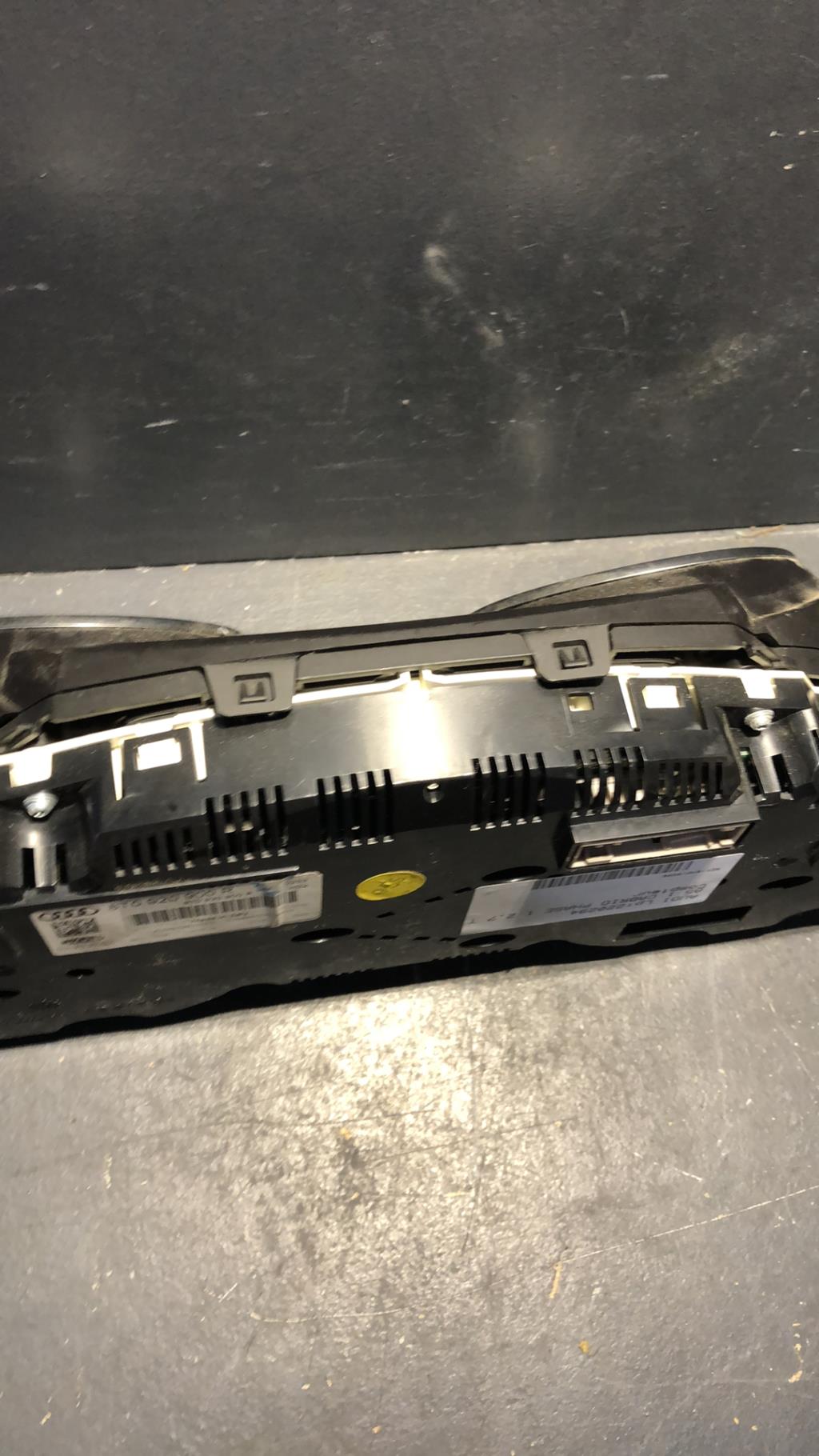 Compteur AUDI A5 1 CABRIO PHASE 1 Diesel - 1