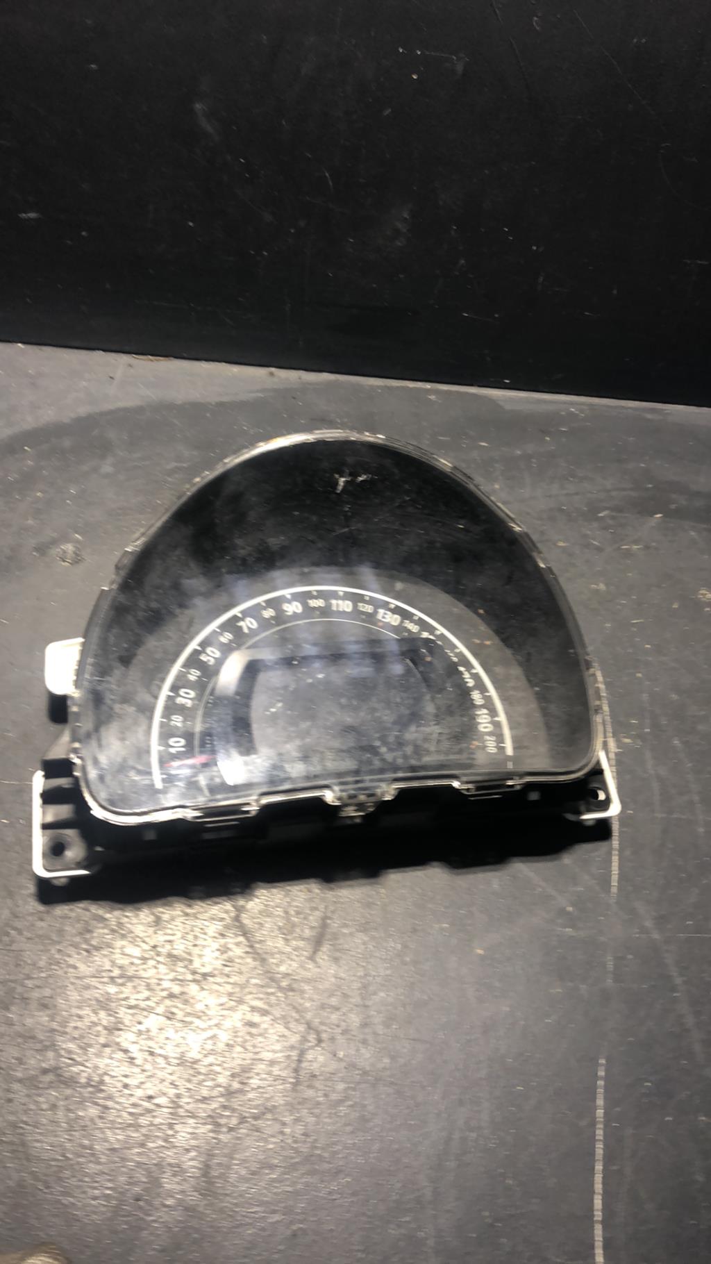 Compteur RENAULT TWINGO 3 PHASE 1 Essence - 1