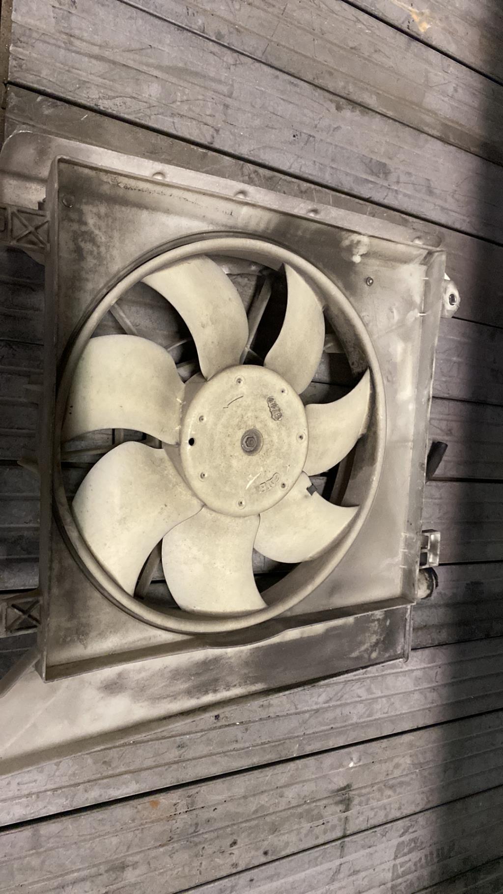 Ventilateur eau PEUGEOT 107 PHASE 1 Essence - 1