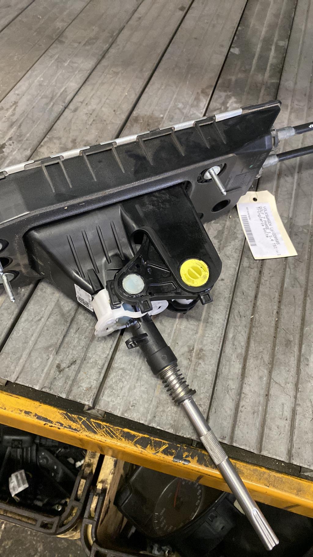 Tringlerie boite VOLKSWAGEN GOLF 7 PHASE 1 Essence - 1