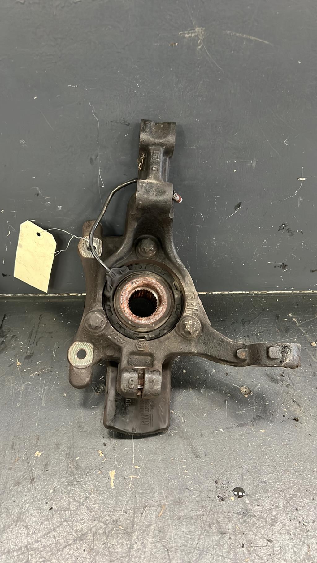 Fusee avant droit OPEL ZAFIRA B PHASE 1 Diesel - 1