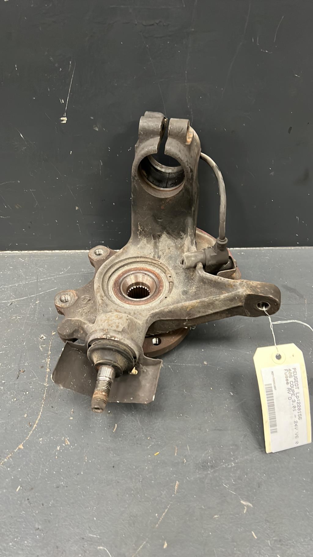 Fusee avant droit PEUGEOT 406 COUPE  - 1