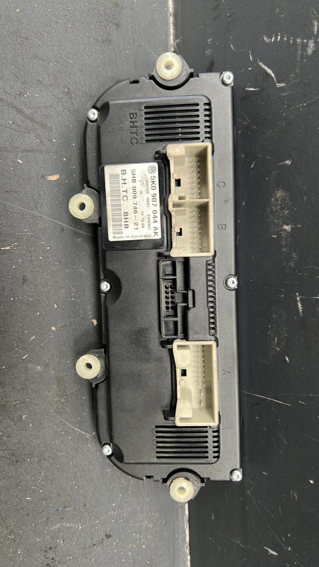 Commande chauffage VOLKSWAGEN POLO 5 PHASE 1 Diesel - 1