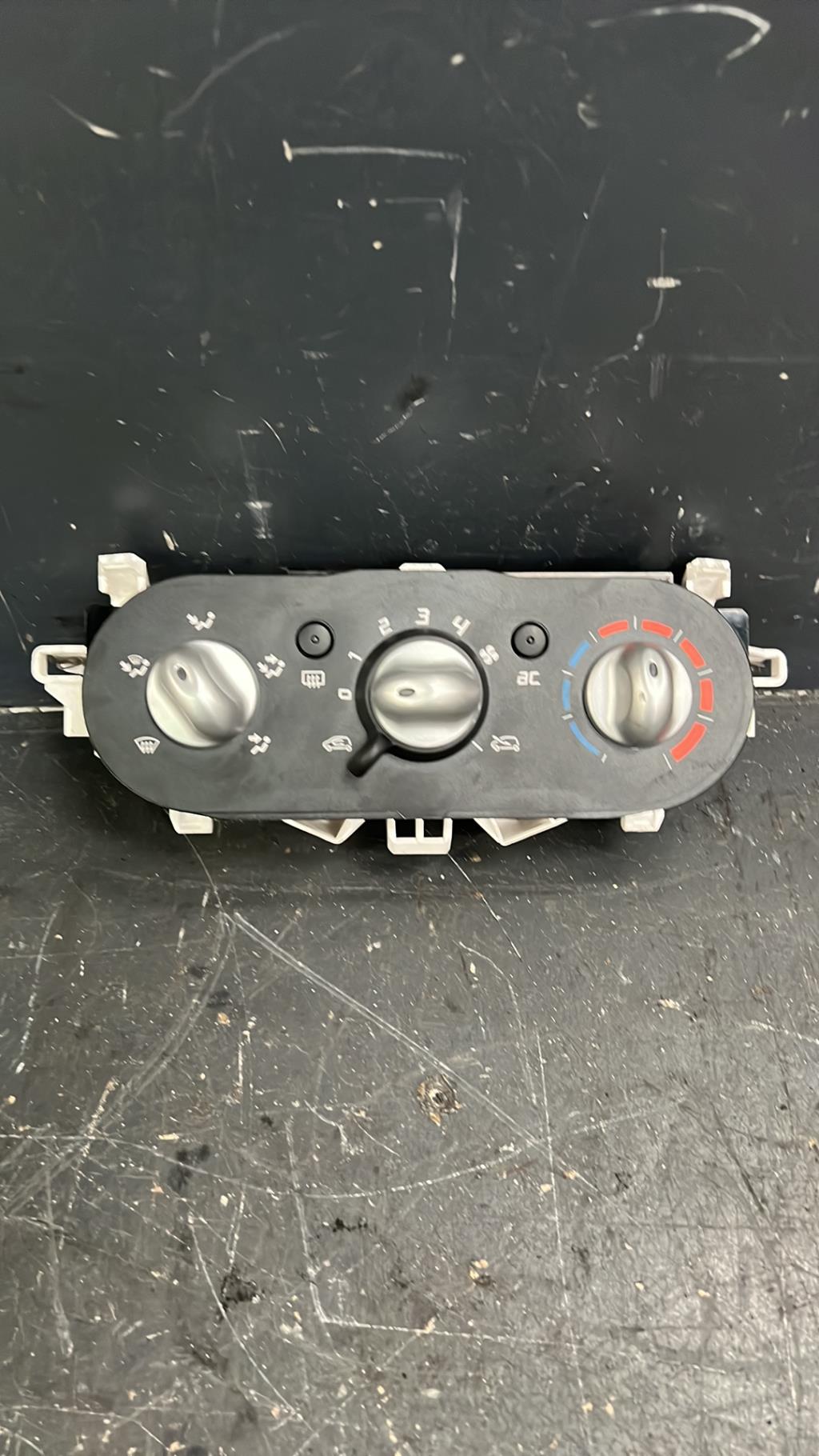 Commande chauffage RENAULT TWINGO 2 PHASE 2  - 1