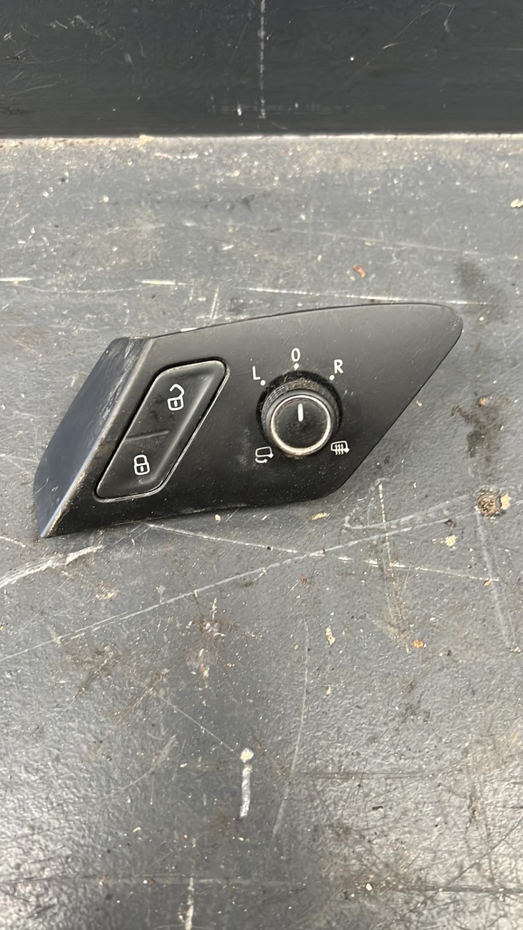 Commande retroviseurs VOLKSWAGEN GOLF 7 PHASE 1 Essence - 1
