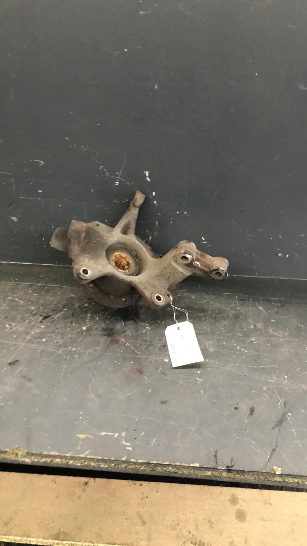 Fusee avant droit RENAULT SCENIC 1 PHASE 2 Diesel - 1