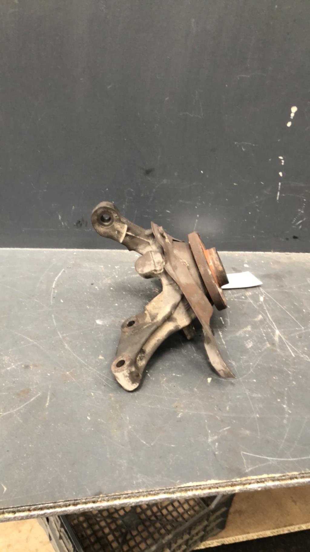 Fusee avant gauche CITROEN EVASION PHASE 1 Diesel - 1