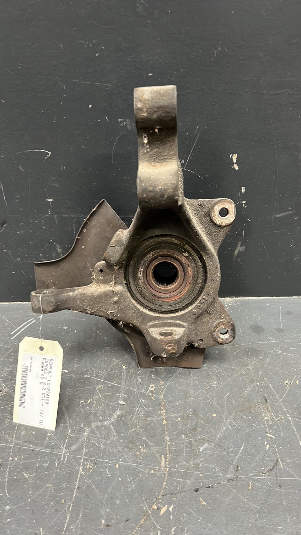 Fusee avant gauche RENAULT ESPACE 3 Diesel - 1