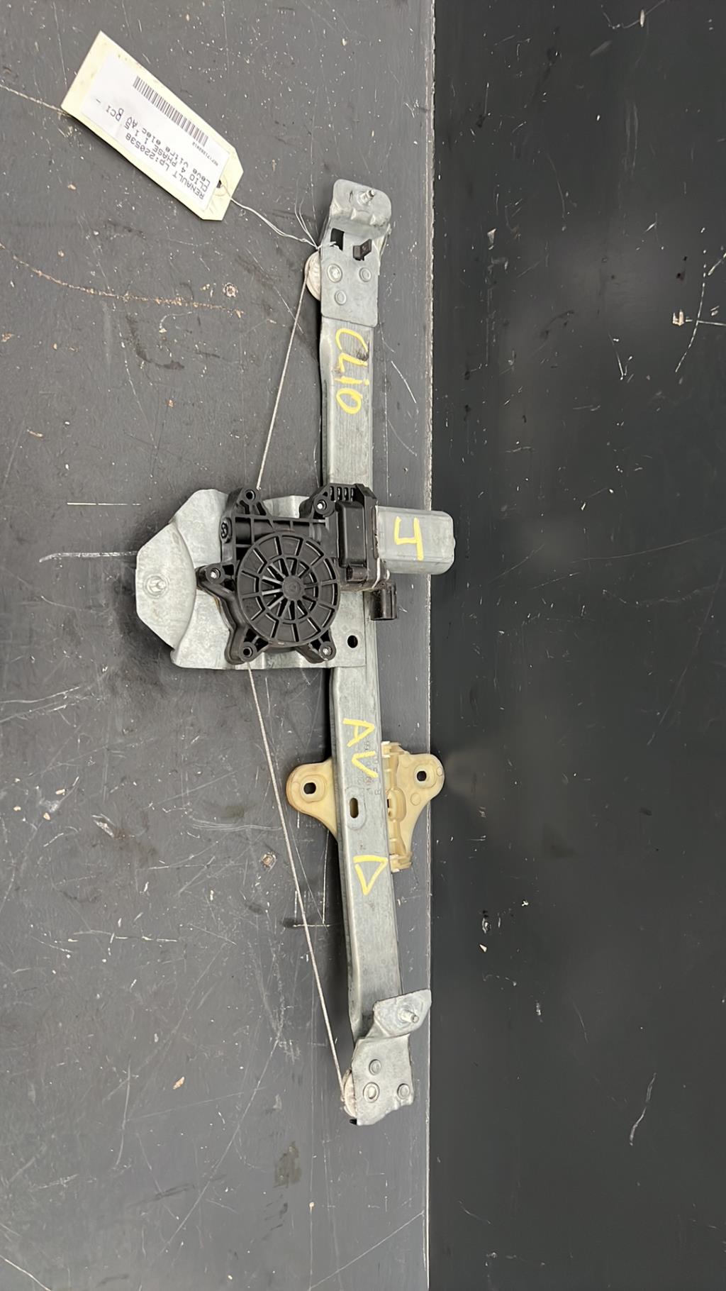 Leve vitre electrique avant droit RENAULT CLIO 4 PHASE 1  - 1