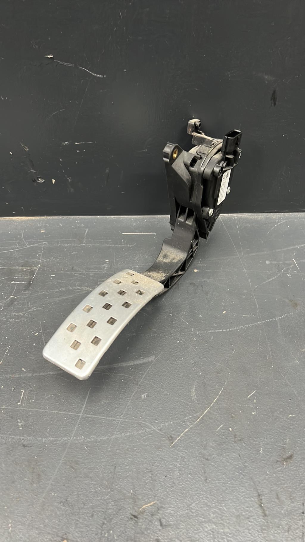 Pedale d'accelerateur RENAULT CLIO 4 PHASE 2  - 1