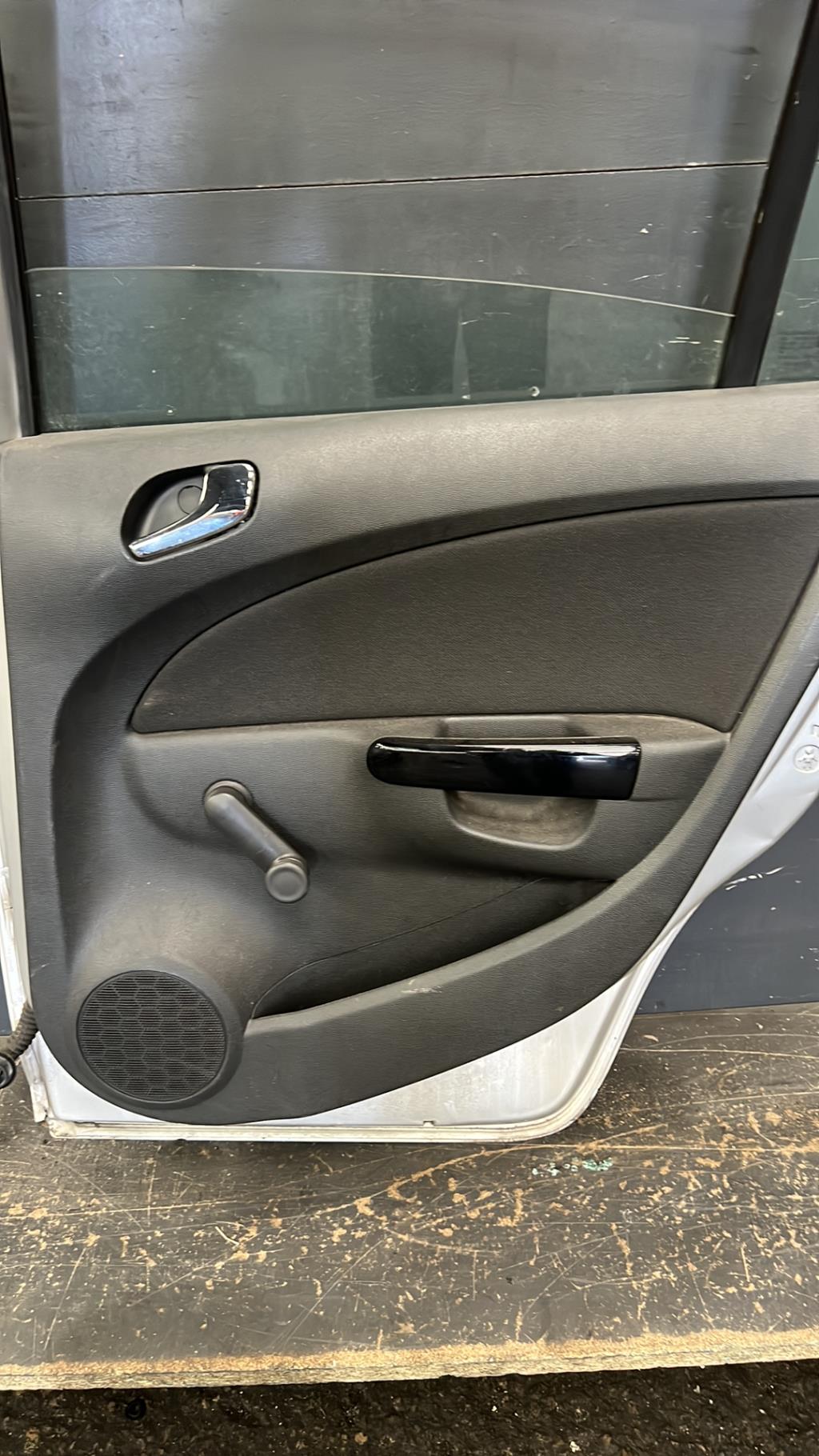 Porte arriere droit OPEL CORSA D PHASE 1 Diesel - 1
