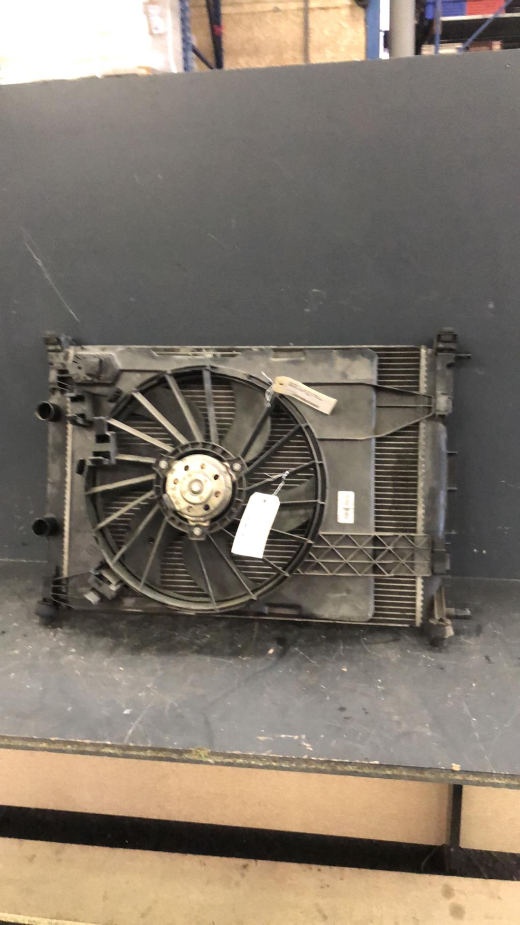 Radiateur eau RENAULT GRAND SCENIC 2 PHASE 1 Diesel - 1