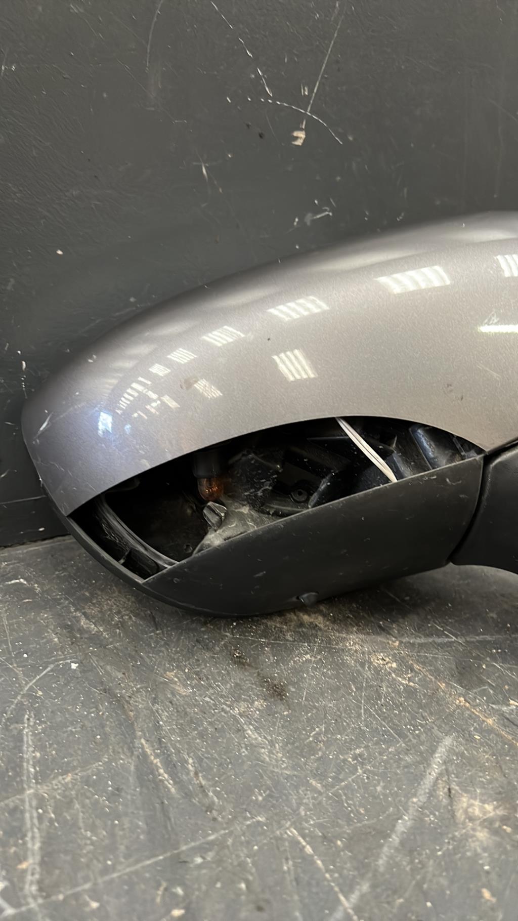 Retroviseur droit RENAULT CLIO 4 PHASE 2 Essence - 1