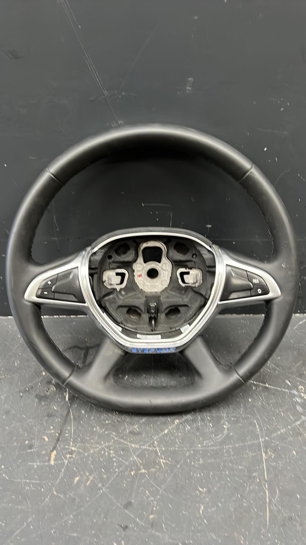 Volant DACIA SANDERO 2 PHASE 2 Essence - 1