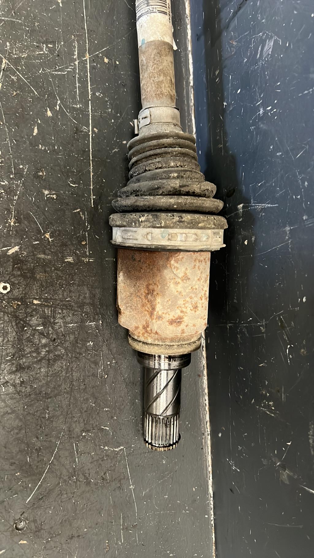 Cardan gauche (transmission) RENAULT TWINGO 3 PHASE 1 Essence - 1