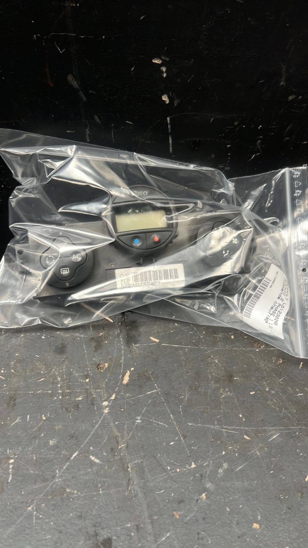 Commande chauffage RENAULT SCENIC 2 PHASE 1 Essence - 1