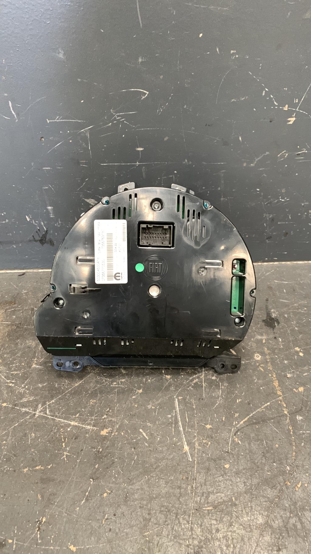 Compteur FIAT 500 2 PHASE 2 Essence - 1