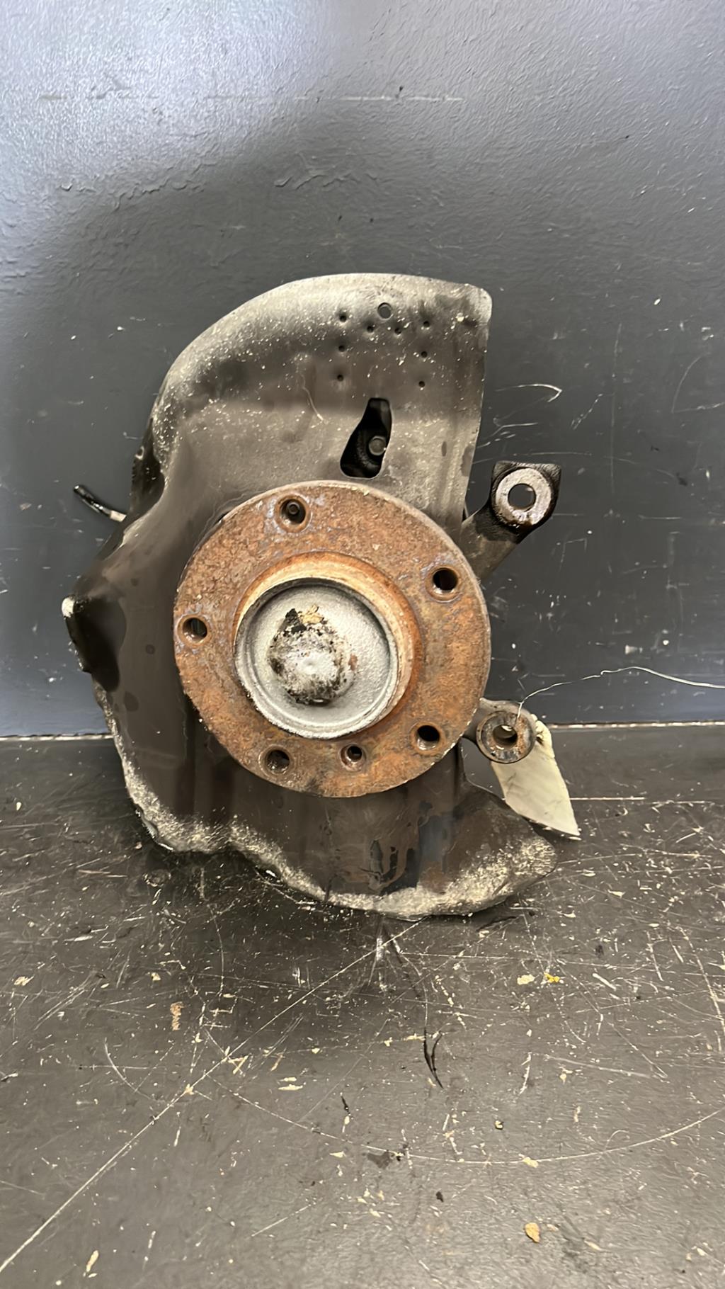 Fusee avant droit BMW SERIE 3 E46 TOURING PHASE 2 BREAK Diesel - 1