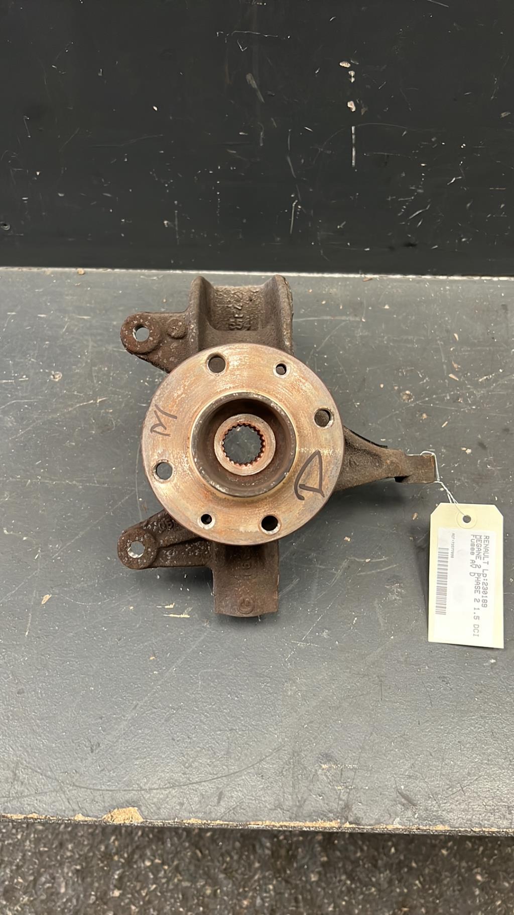 Fusee avant droit RENAULT MEGANE 2 PHASE 2 Diesel - 1