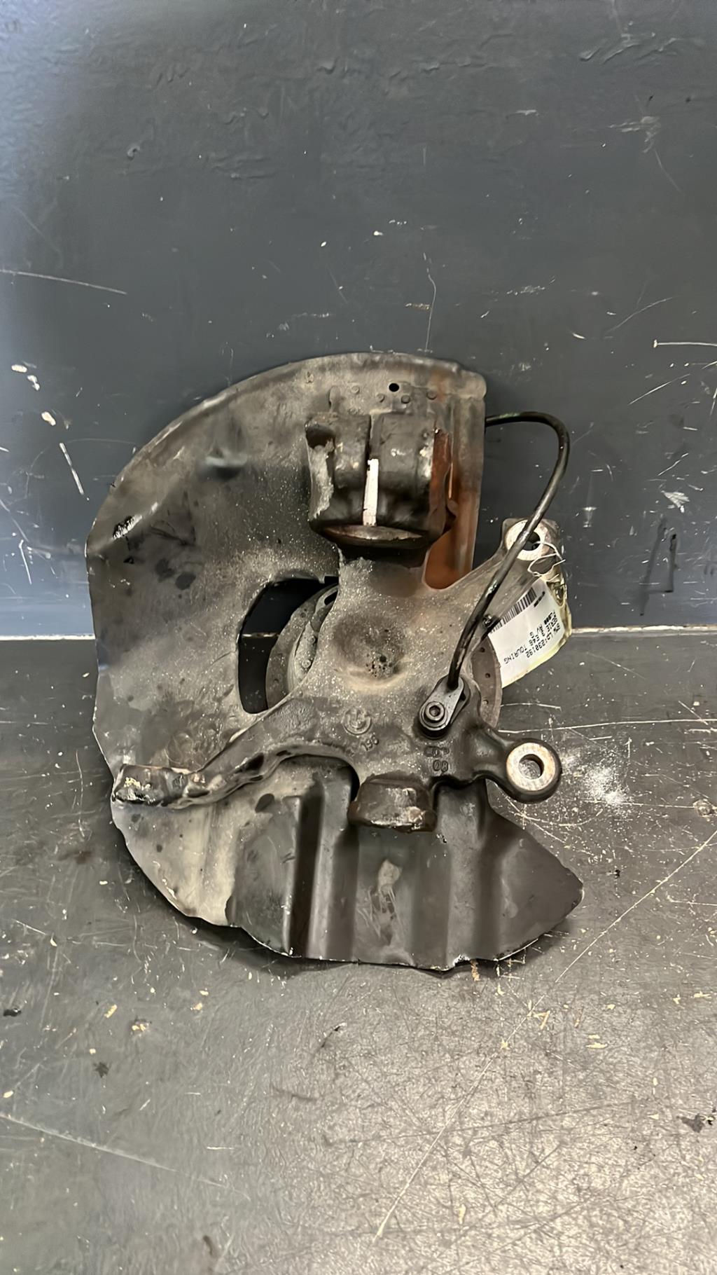 Fusee avant gauche BMW SERIE 3 E46 TOURING PHASE 2 BREAK Diesel - 1