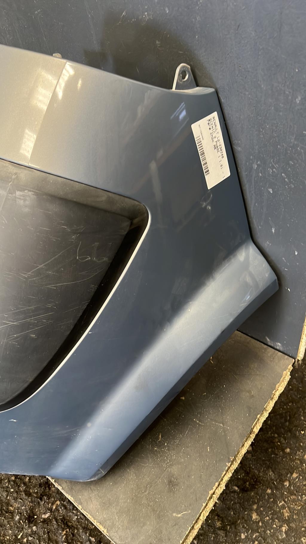 Pare choc arriere RENAULT SCENIC 2 PHASE 1 Essence - 1