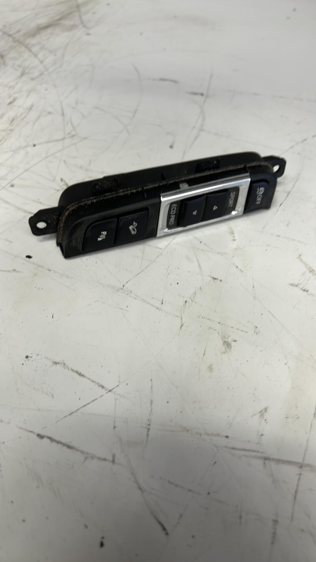 Commande de reglage suspension BMW X3 F25 PHASE 1 Diesel - 1