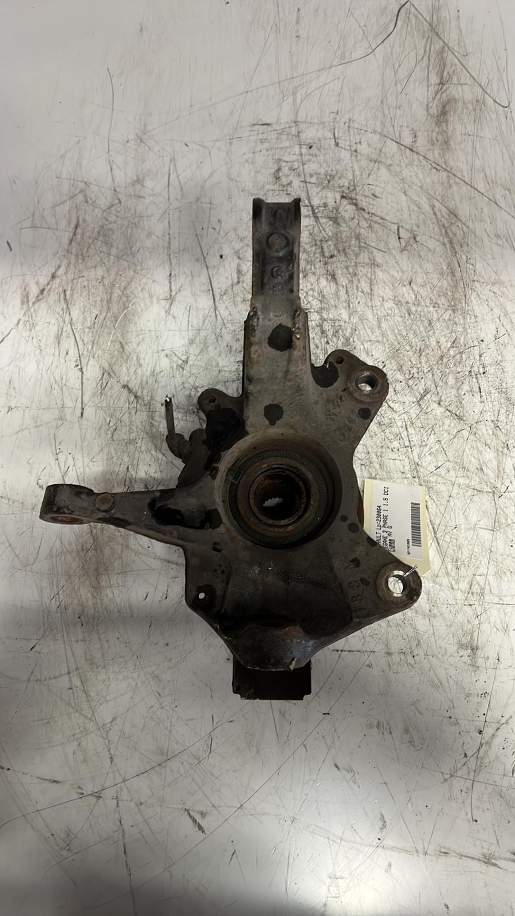 Fusee avant gauche RENAULT MEGANE 3 PHASE 1 Diesel - 1