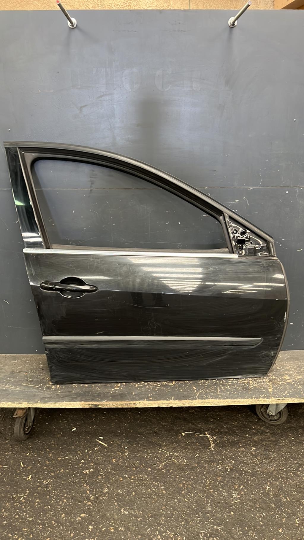 Porte avant droit RENAULT LAGUNA 3 PHASE 1 BREAK Diesel - 1