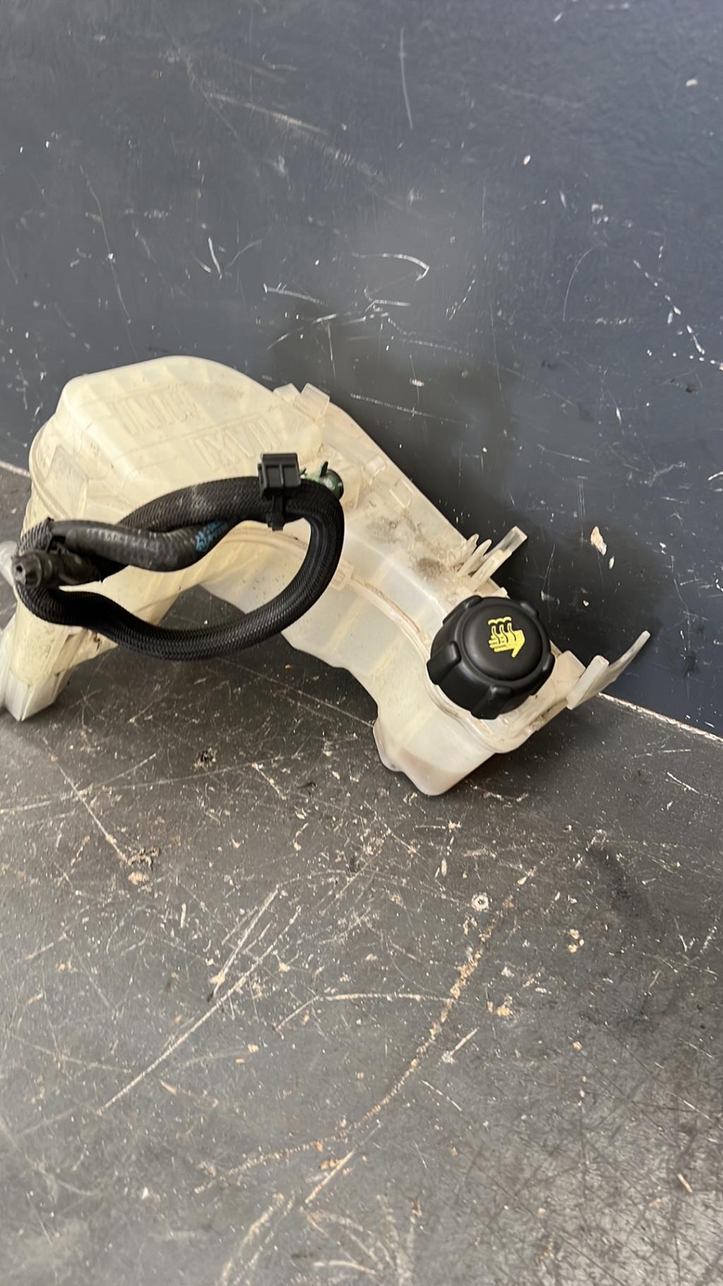 Vase d'expansion RENAULT LAGUNA 3 PHASE 1 BREAK Diesel - 1