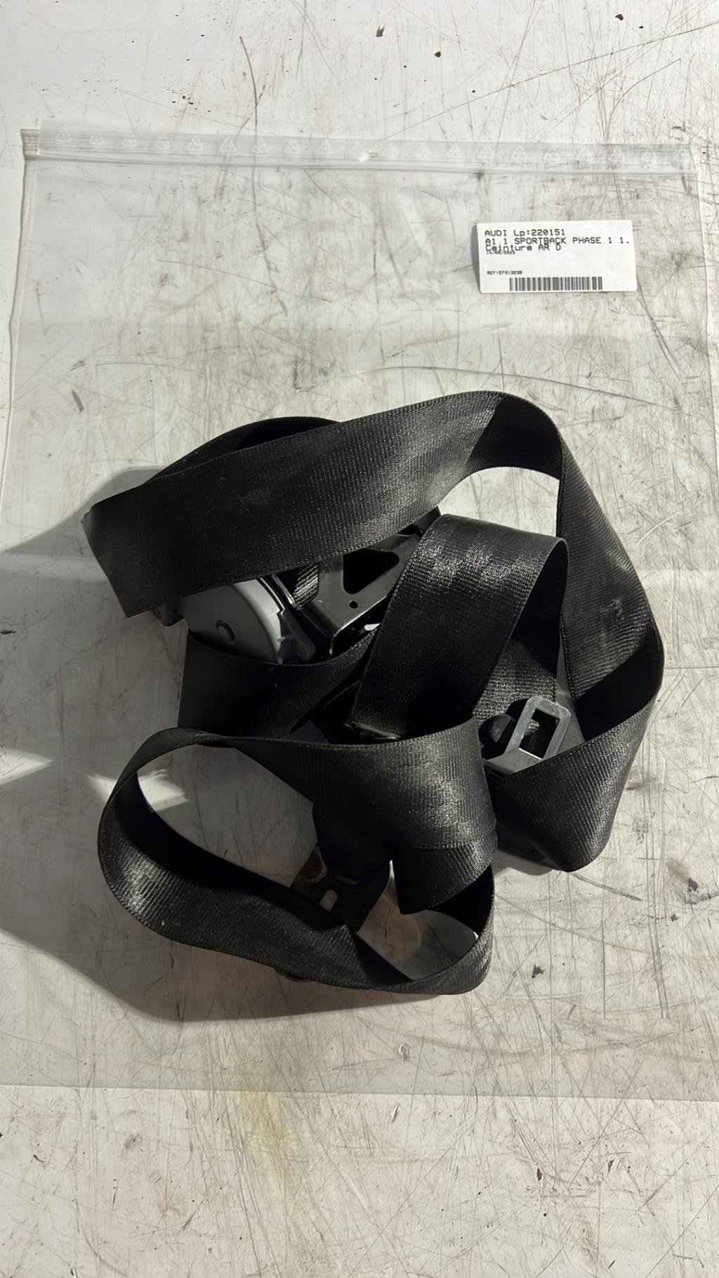 Ceinture arriere droit AUDI A1 1 SPORTBACK PHASE 1 Diesel - 1