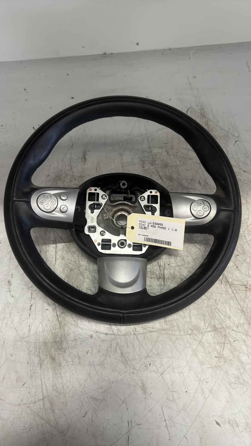 Volant MINI MINI 2 R56 PHASE 1  - 1