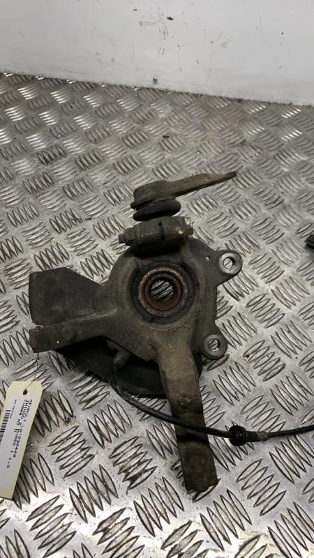 Fusee avant droit RENAULT TWINGO 2 PHASE 1  - 1