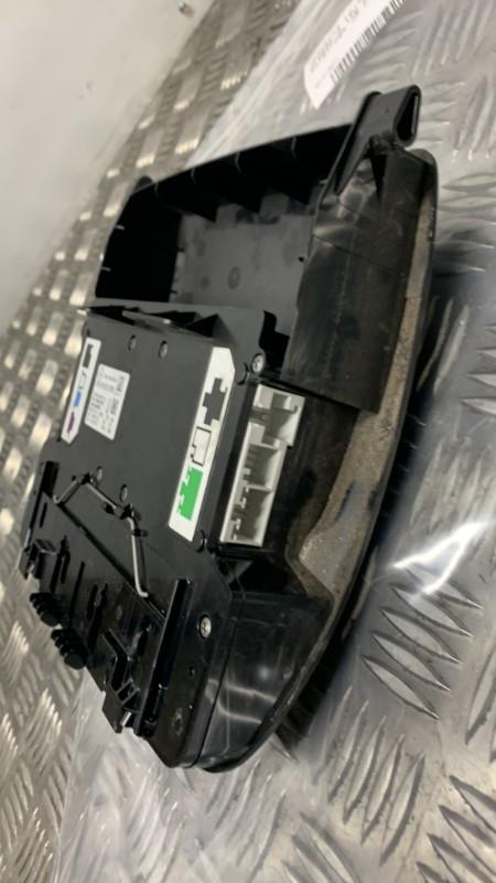 Eclairage de plafonnier MERCEDES CLASSE A 176 PHASE 1 Diesel - 1