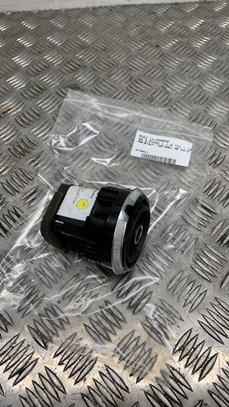 Aerateur tableau de bord AUDI A3 3 PHASE 1 Diesel - 1