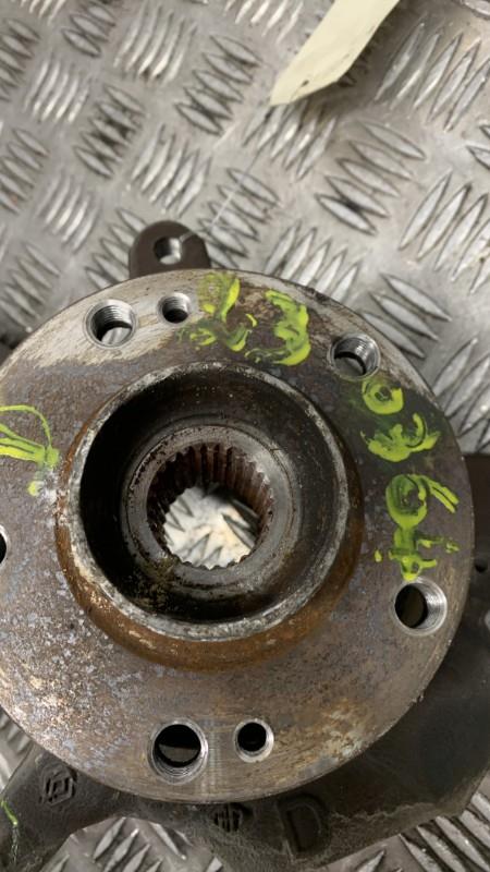 Fusee avant droit RENAULT LAGUNA 2 PHASE 1  - 1
