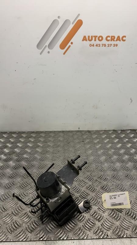 Bloc ABS (freins anti-blocage) VOLKSWAGEN FOX Essence - 1