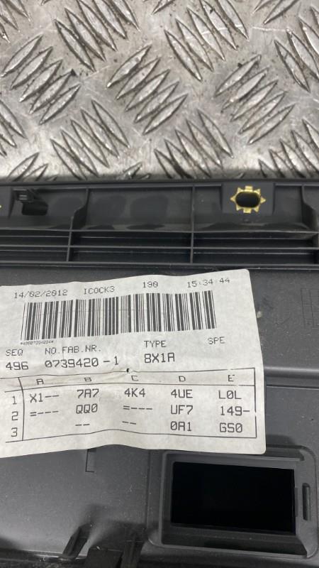 Boite a gants AUDI A1 1 PHASE 1  - 1