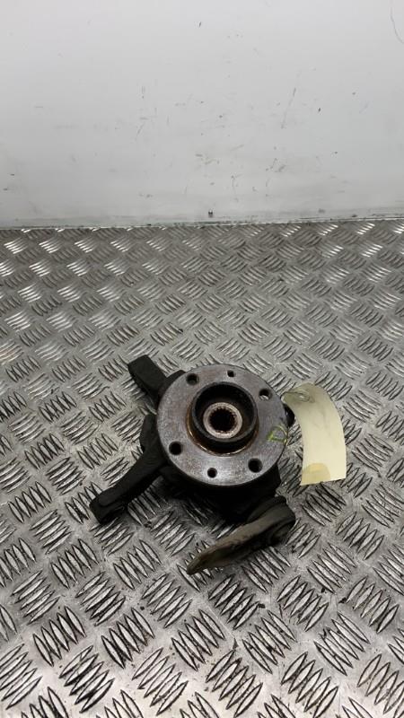 Fusee avant droit RENAULT CLIO 2 PHASE 1 Diesel - 1