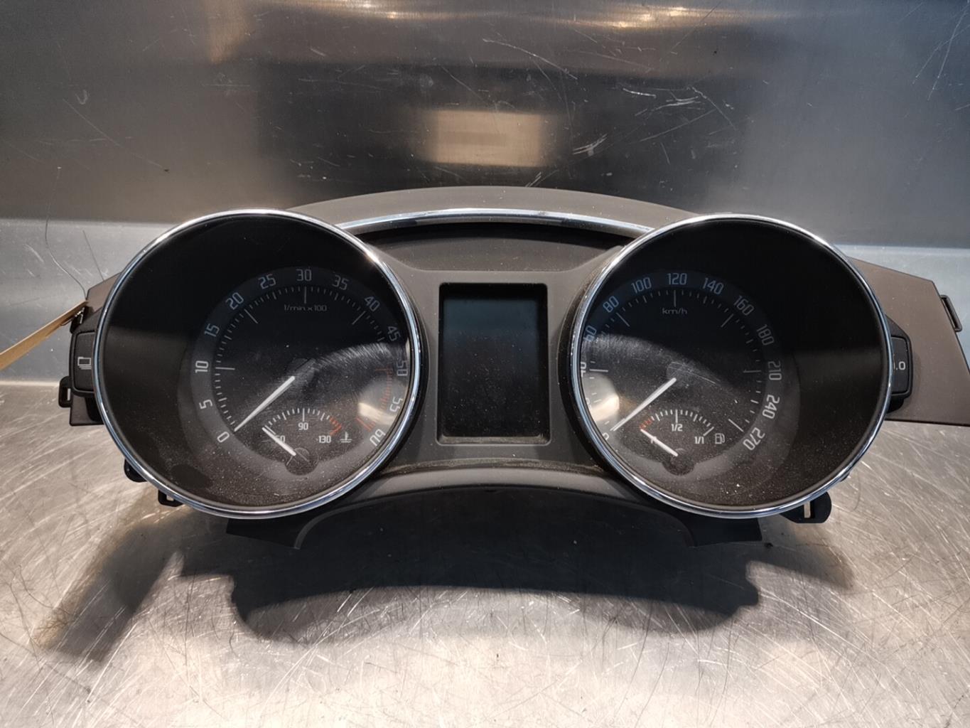 Compteur SKODA SUPERB 2 PHASE 1 BREAK Diesel - 1