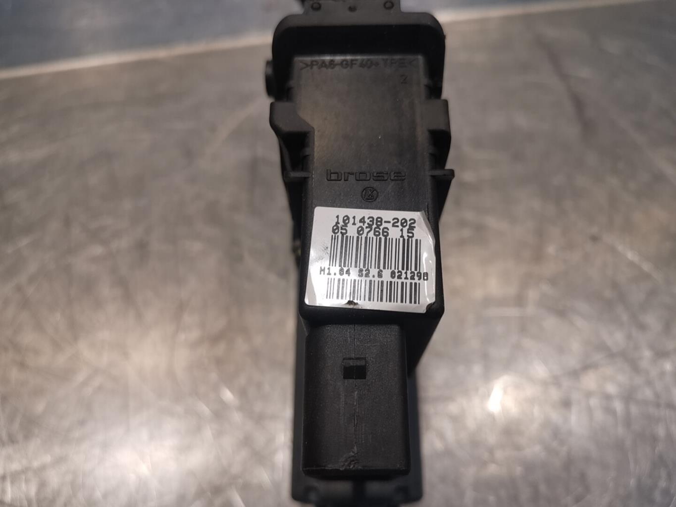 Motore alzacristalli posteriore destro VOLKSWAGEN PASSAT 4 PHASE 1 Diésel - 1