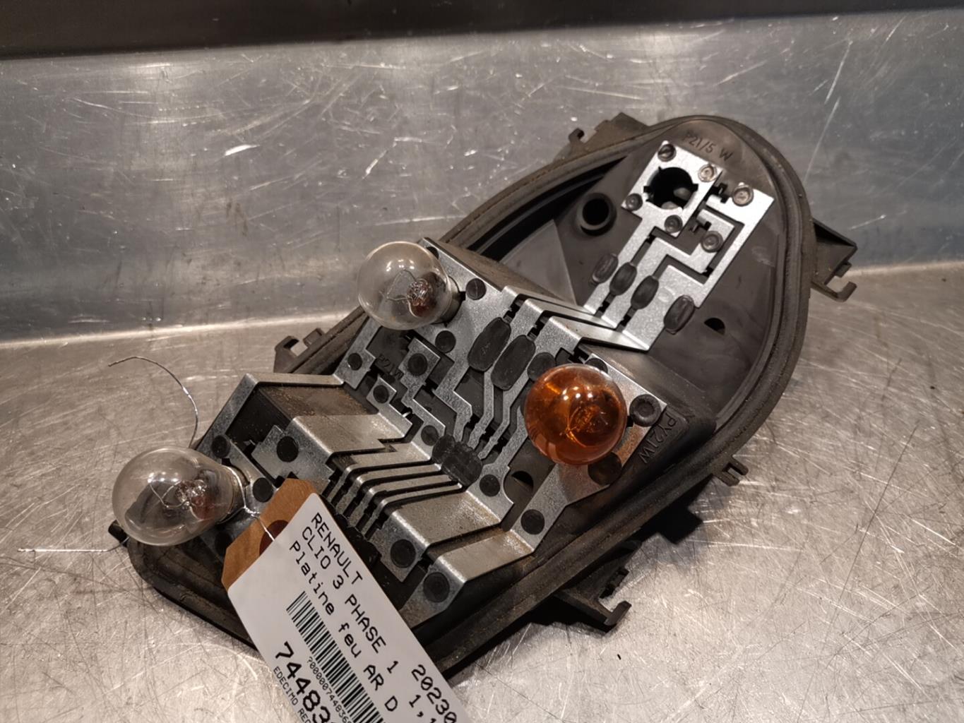 Base portalampade fanale posteriore destro RENAULT CLIO 3 PHASE 1 Gasolina - 1