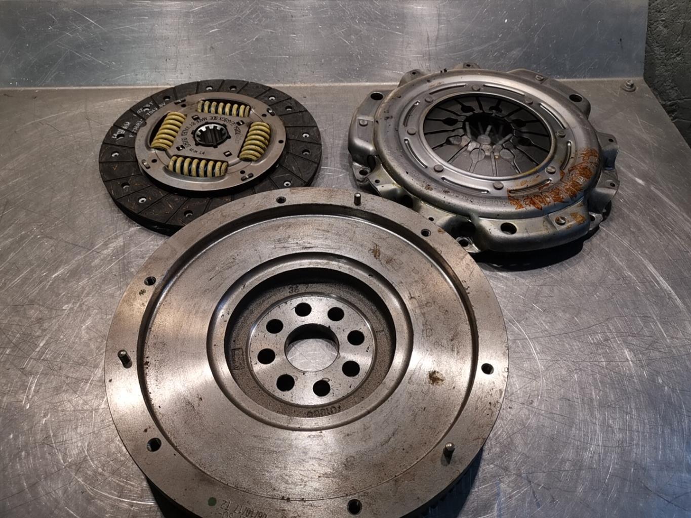 Embrayage BMW SERIE 3 E46 PHASE 2 Diesel - 1