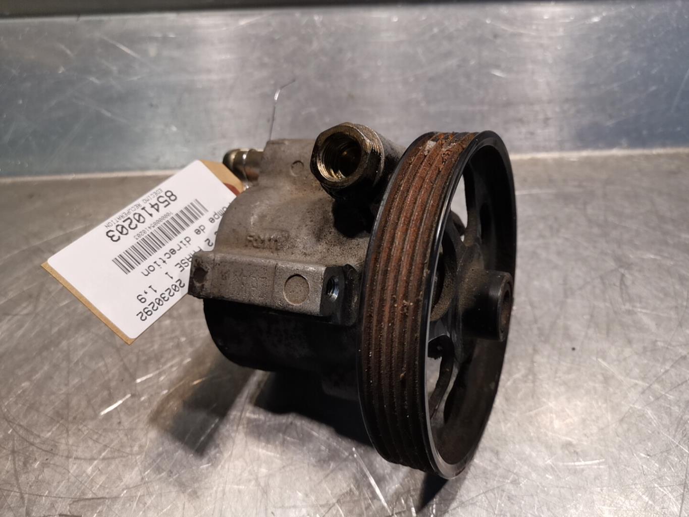 Pompe de direction RENAULT TRAFIC 2 PHASE 1 Diesel - 1