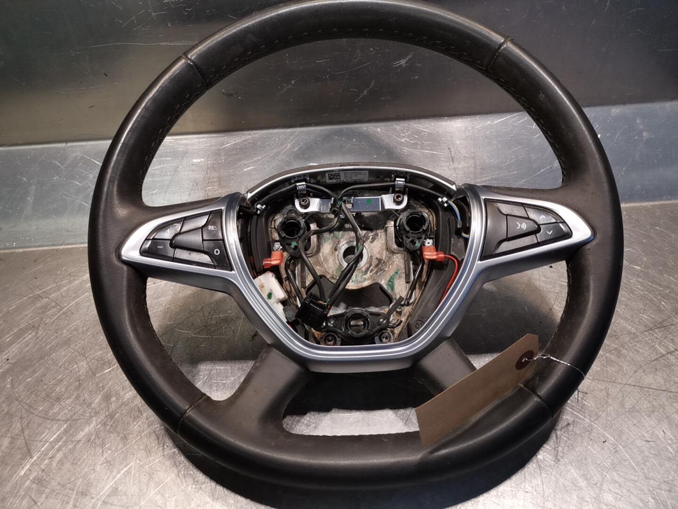 Volant DACIA DUSTER 2 PHASE 1 Essence/Hybride - 1