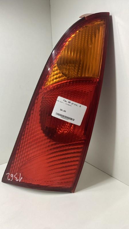 Feu arriere principal gauche (feux) FORD FOCUS 1 Essence - 1