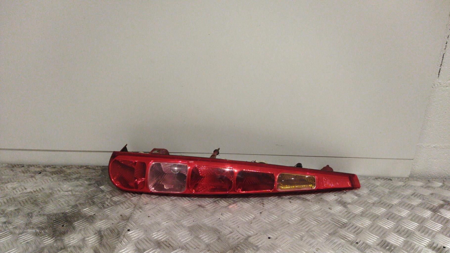 Feu arriere principal gauche (feux) CITROEN C8 Diesel - 1