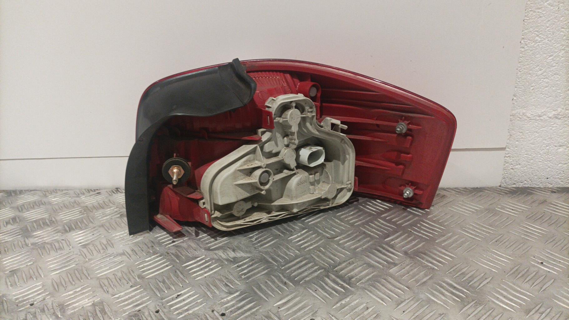 Feu arriere principal gauche (feux) AUDI A3 2 PHASE 1 Essence - 1
